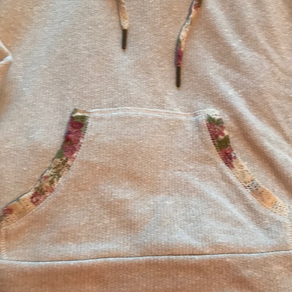 American Rag Sweatshirt - Picture 4 of 6